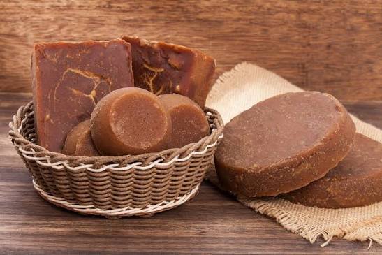 organic jaggery vs regular jaggery